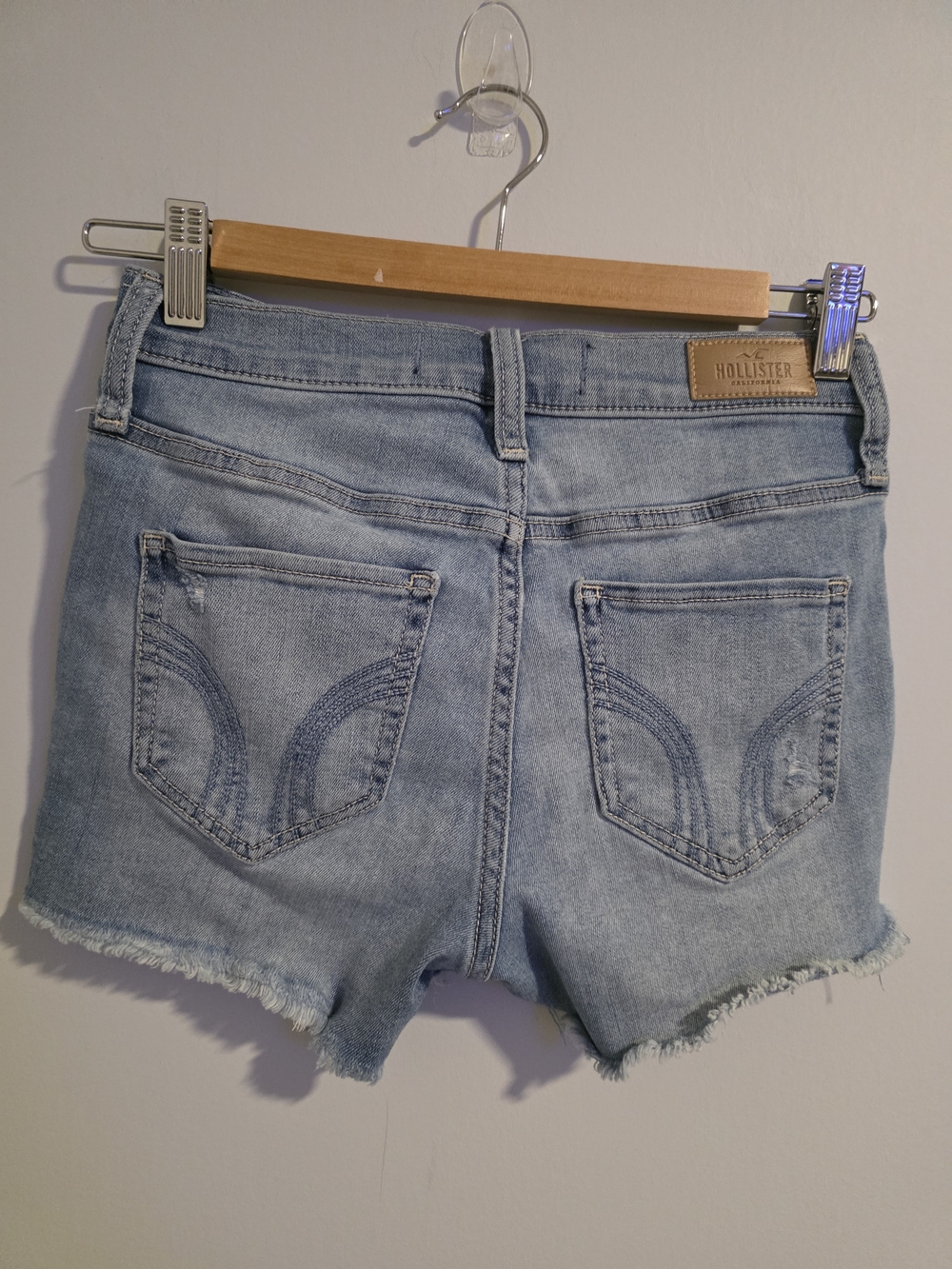 Hollister Distressed Denim Shorts Women’s W25 Mid-Rise Light Wash Frayed Hem Cas - Picture 7 of 11